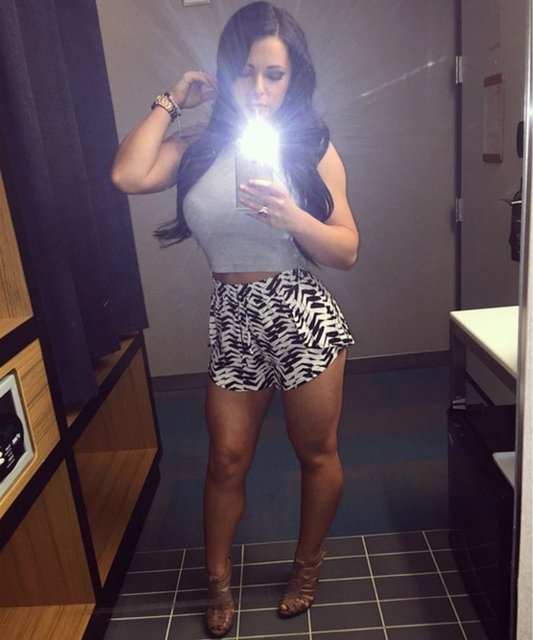 Cally Clarice – 206,000 takipçi