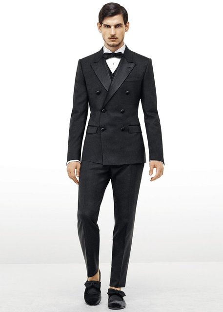 Gelin ve gelinliklerden bahsetmişken, hemen devamında damatlar için de önerilerde bulunmak istedim. 2015 damat adayları, en az gelinleri kadar iddialı olacaklar diyebilirim.