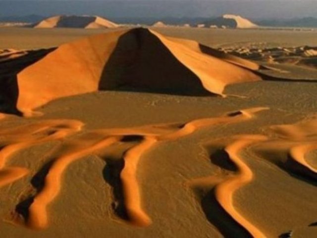 Üzerinde hiç nehir bulunmayan ülke Suudi Arabistan'dır.