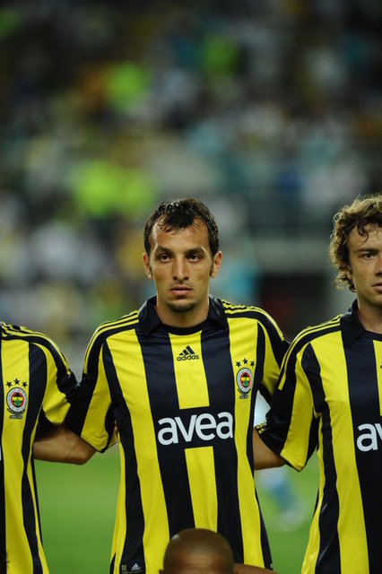 Edu Dracena - Yaşı: 33 - Takımı: Corinthians (Brezilya)