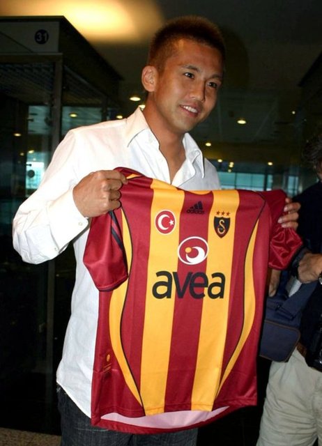 Junichi Inamoto - Yaşı: 35 - Takımı: Kawasaki Frontale (Japonya)