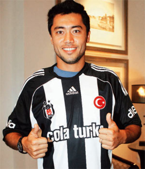 Rodrigo Tabata - Yaşı: 34 - Takımı: Al Sadd (Katar)