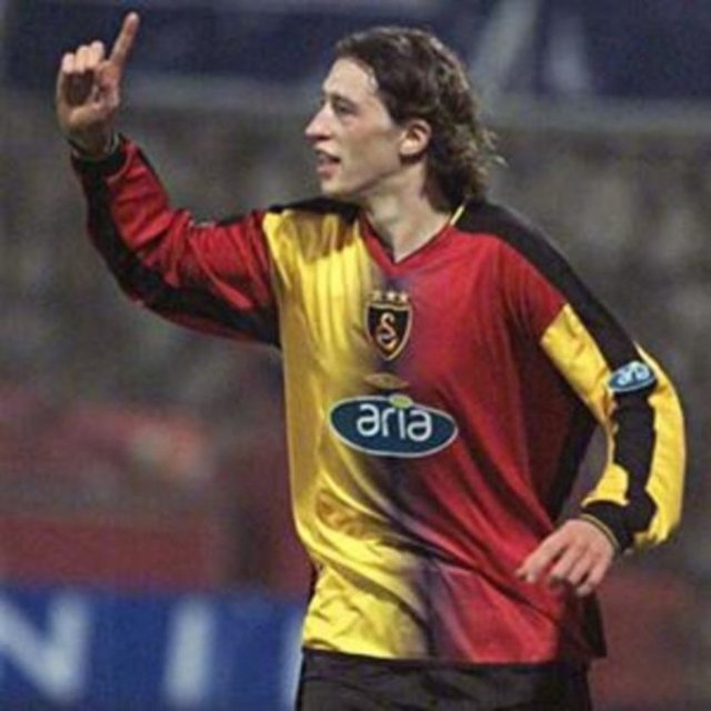 Ovidiu Petre - Yaşı: 33 - Takımı: Poli Timisoara (Romanya)