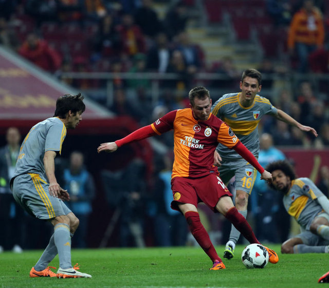 Izet Hajrovic - Yaşı: 23 - Takımı: Eibar (İspanya)