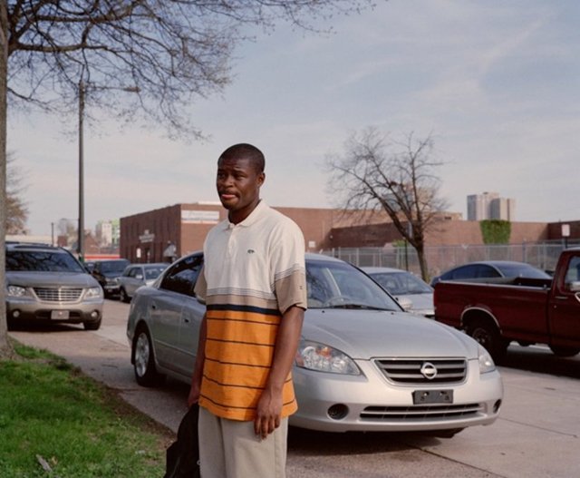 Amerika'lı Hannah Price isimli fotoğrafçı kendisini taciz eden erkekleri şoke edecek bir yöntem  -  - buldu.  -