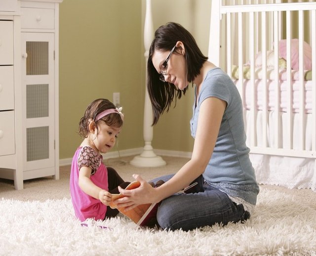 Bebeğin sadece yemeğinin yedirilmesi, altının değiştirilip uyutulması artık günümüz koşullarında yeterli değildir ve birçok araştırma da bunu destekler niteliktedir.