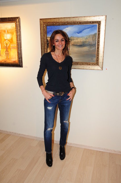 ARZU KUNT 
