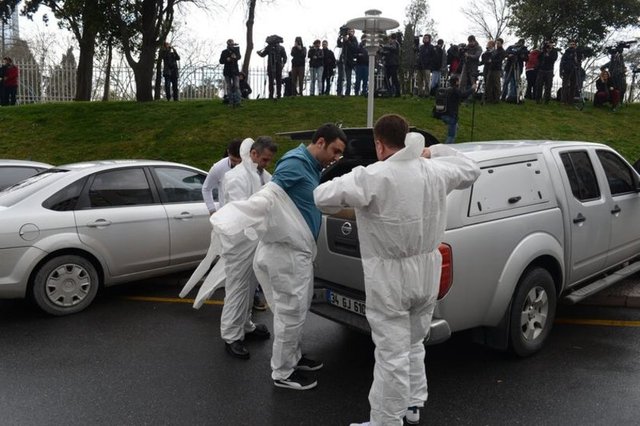 14.00 Eylemciler sosyal medya üzerinden ses kayıtlarını paylaşmaya başladı. Adliye önünde, Olay Yeri İnceleme ve Çevik Kuvvet şube müdürlükleri ile itfaiye ve sağlık ekipleri gün boyu hazır bekletildi.