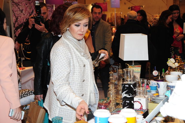 REVNA DEMİRÖREN