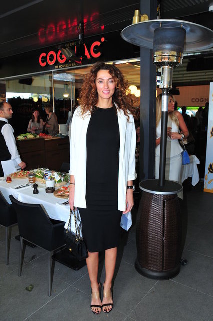 PINAR TEZCAN ÖZÇAPKIN