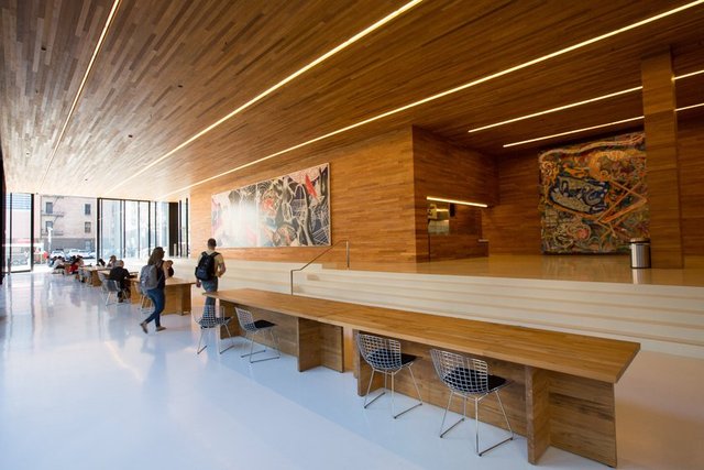 İş dünyasındaki kişilerin diğer kişilerle iletişim kurmasını ve bilgi alışverişi yapmasını amaçlayan profesyonel sosyal paylaşım sitesi LinkedIn'in San Francisco'daki yeni ofisi böyle görüntülendi...