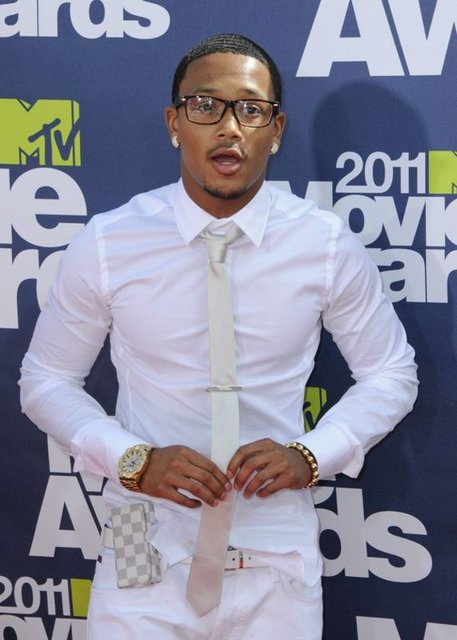 Lil' Romeo olarak tanınan eski rapçinin çıplak fotoğrafı da 2013'te internete düştü. Şimdi oyuncu olan yıldızın, neden adındaki Lil'(küçük) kısmını attığını belli etti.