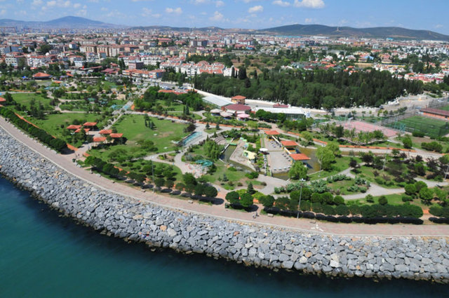 Kaynarca - Tuzla Tersane Metro Hattı - İstasyonlar: Kaynarca Merkez • Tersane3,5 KM 6 dk -