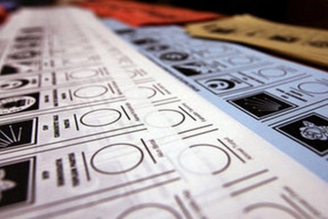 Böylece, seçimlerde kullanılacak birleşik oy pusulasında yer alacak parti sayısı 19'a düştü. Partilerin oy pusulasındaki yerleri de değişmiş oldu. İşte o liste: