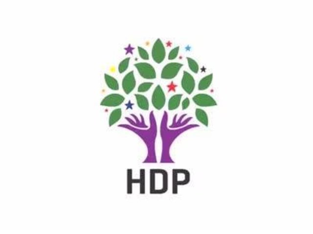 11-Halkların Demokratik Partisi (Böylece MHP ve HDP pusulada yan yana düşmüş oldu, fakat tek tesadüf bu değil)