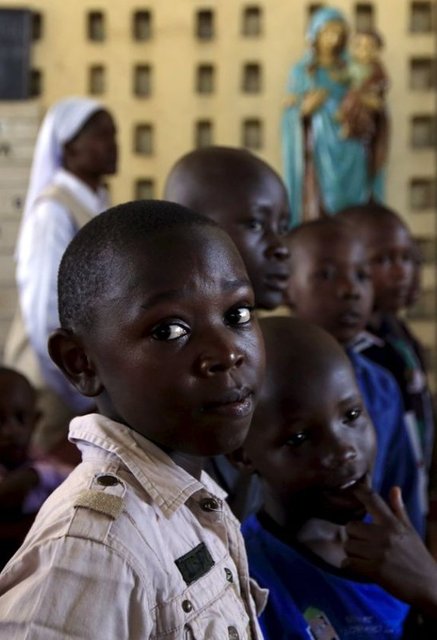 Kenya'daki üniversite katliamının gerçekleştiği Garissa'da Paskalya buruk kutlanıyor
