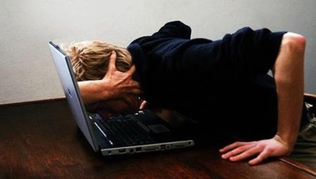 25.Günümüzde araştırmacılar arasında internet bağımlılığının da artık bir akıl hastalığı olarak değerlendirilip değerlendirilmeyeceği hakkında devam eden bir tartışma var :)