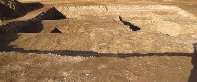 Eravşar, TİKA'nın proje kapsamında ilk olarak Ankara'da çalıştay düzenlediğini ifade ederek, "Çalıştay öncesinde Merv'de jeofizik araştırması yapıldı.Farklı bilim adamlarınca Ortaçağ kaynakları incelenerek değerlendirmeler yapıldı."