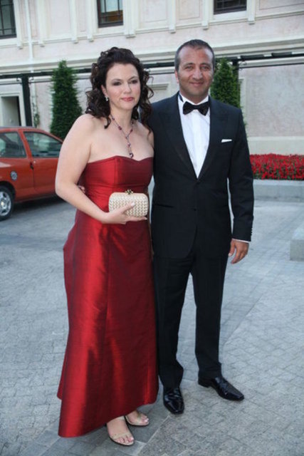ASLI SOYAK, ERKUT SOYAK
