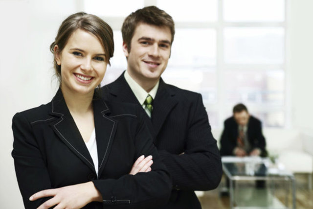 Tüm bu zorlukların yanında kadın yöneticilerin güçlü yanlarını araştırdıklarını aktaran Talyaa Vardar, başarılı ve kadın kalabilmiş yöneticilerin güçlü yanlarını farklı kaynaklardan edindikleri bilgilere göre şöyle sıralamanın mümkün olduğunu söylüyor: