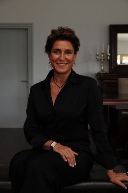 YONCA EBUZZİYA