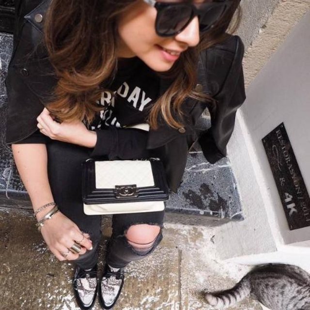 BUSE TERİM - Bir kedi gördüm sanki