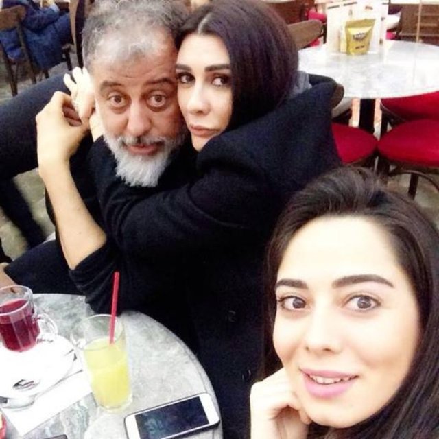 MERVE SEVİ - Boş zamanlar sevdiklerle güzel.