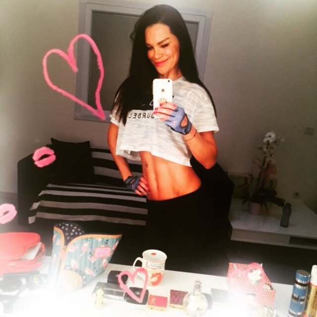 EBRU ŞALLI  - Günaydın