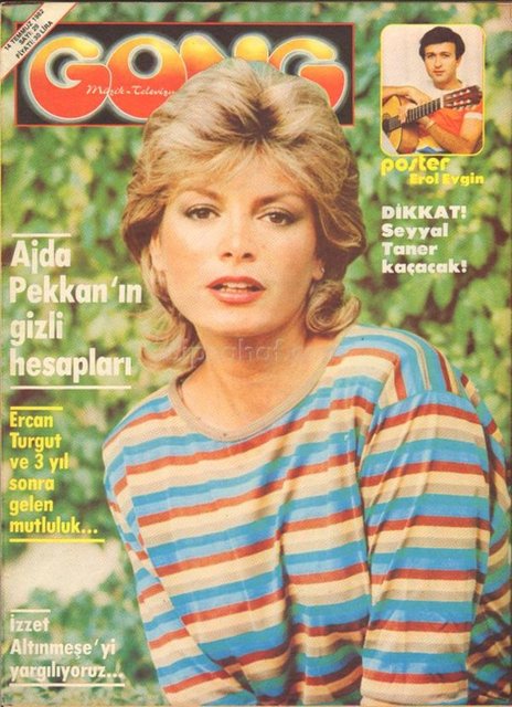 1984-Artık 'Süperstar' olarak anılan Ajda Pekkan Beş Yıl Önce On Yıl Sonra grubuyla albüm yaptı. Katma Değer Vergisi (KDV) başladı.