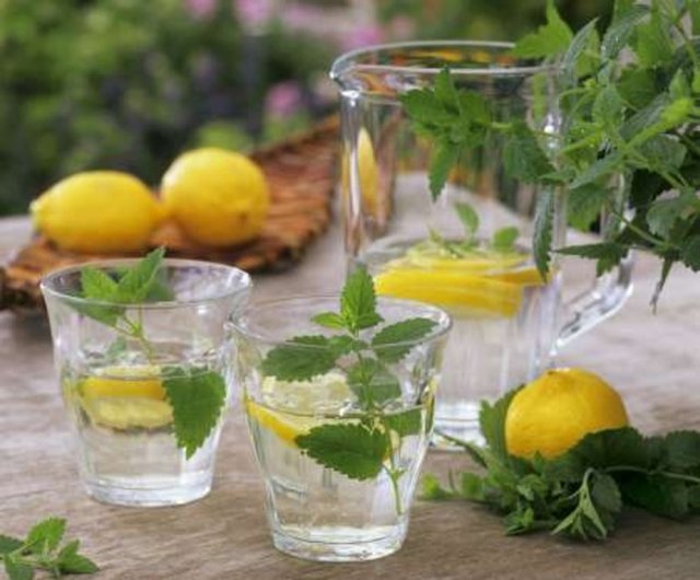 MEYVELERİN BİLİNMEYEN FAYDALARI - Meyve ve sebzelerin çok sağlıklı olduğu herkes tarafından bilinir. fakat hangi meyve neye iyi geliyor, biliyor musunuz?
