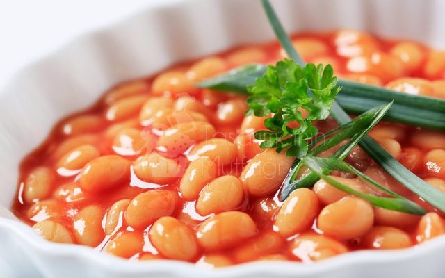 *Protein ve anorganik tuzlar bakımından çok zengin olan kuru fasulye, kemik yapısının güçlenmesine de yardımcı oluyor. *Kuru fasulye sinirleri de kuvvetlendirir.