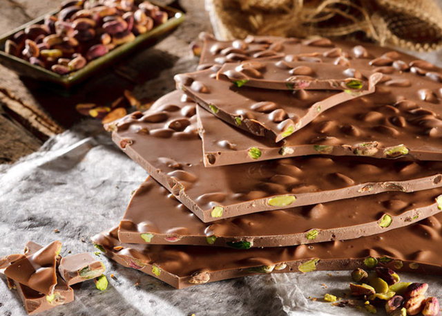 Diyetteki kişilerin dayanamayıp yedikleri ve sonra da "Tüh be!" dedikleri yiyeceklerin en başında çikolata geliyor.