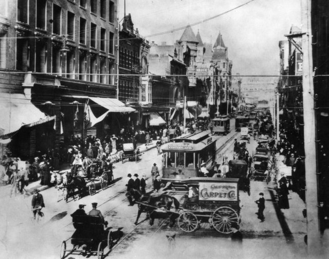 Ayrıca 1904'lü yılların popüler isimlerinden Edith, Violet ve Rose isimleri de 2014 yılında çok kullanıldı.