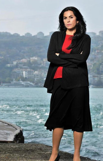 Film 2007 yılında Alman Filmi olarak Oscar'a aday oldu. Köse, Yaşamın Kıyısında'ki rolü ile Antalya Altın Portakal Film Festivali'nde, Ankara Uluslararası Film Festivali ve 1. Yesilçam Film Ödülleri Yardımcı Dalda En İyi Kadın Oyuncu Ödüllerini aldı.