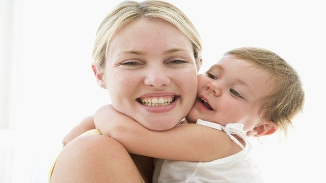 Anne, birey için - yaşı kaç olursa olsun - içinde sonsuz sevginin ve güvenin olduğu bir varlıktır.