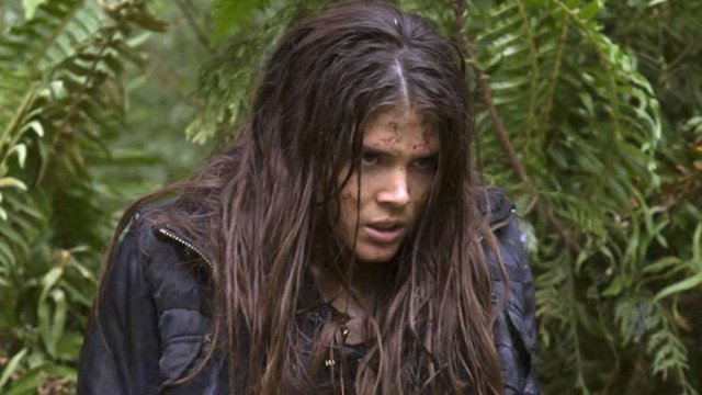 15.Marie Avgeropoulos "The 100"