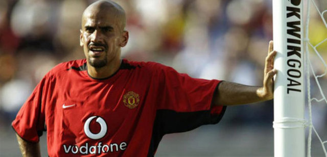 JUAN SEBASTIAN VERON - Lazio'dan Manchester United'a: 42.6 milyon Euro - Manchester United'dan Chelsea'ye: 22.5 milyon Euro - ZARAR: 20.1 MİLYON EURO