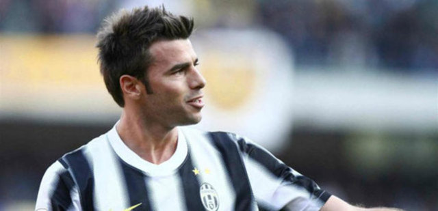 ANDREA BARZAGLI - Palermo'dan Wolfsburg'a: 14 milyon Euro - Wolfsburg'dan Juventus'a: 300 bin Euro - ZARAR: 13.7 MİLYON EURO
