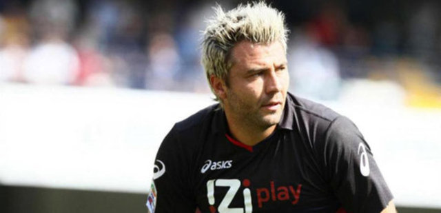 SEBASTIAN FREY - Inter'den Parma'ya: 21 milyon Euro - Parma'dan Fiorentina'ya: 5.75 milyon Euro - ZARAR: 15.25 MİLYON EURO
