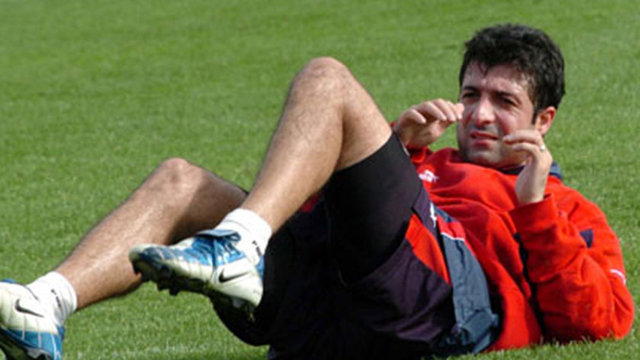 Oktay Derelioğlu    - Fatih Karagümrük, Trabzonspor, Beşiktaş, Siirtspor, Gaziantespor, Las Palmas, Trabzonspor, Fenerbahçe, Samsunspor, Nürnberg, Sebatspor, Hazar Lankaran, Sakaryaspor, Diyarbakırspor, İstanbulspor, Yalovaspor, Fatih Karagümrük
