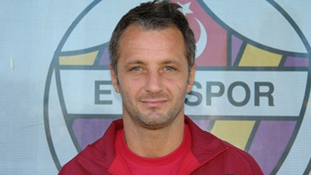 İlyas Kahraman   - Galatasaray, Gaziantepspor, Yimpaş Yozgatspor, Denizlispor, Malatyaspor, Bursaspor, Diyarbakırspor, Antalyaspor, İstanbul Büyükşehir Belediyespor, Boluspor, Adanaspor, Eyüpspor