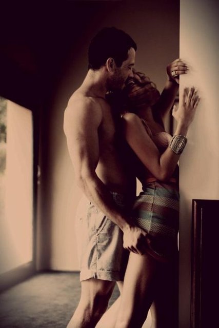 9. Seks yabancı kökenli bir kelimedir, sevişmek işteş bir fiildir.