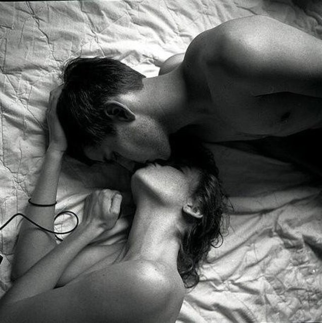 3. Seks şehvet üzerinde yükselir, sevişmek arzu.