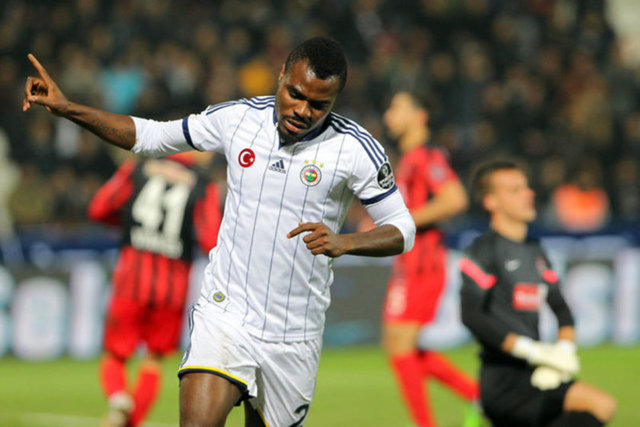Emmanuel Emenike - 2 milyon 400 bin Euro