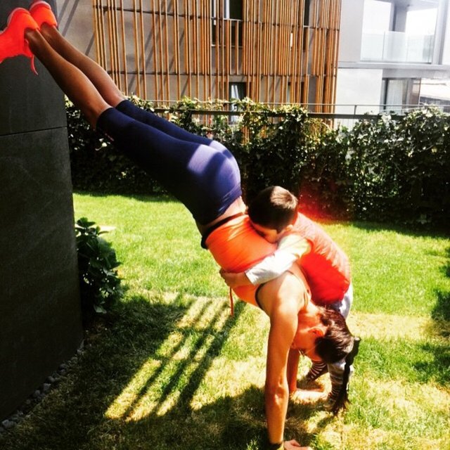 EBRU ŞALLI  - Günaydın