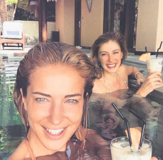 Güzel sunucu, geçtiğimiz günlerde Subaşı'nın davetlisi olarak Miami'ye gitmişti...