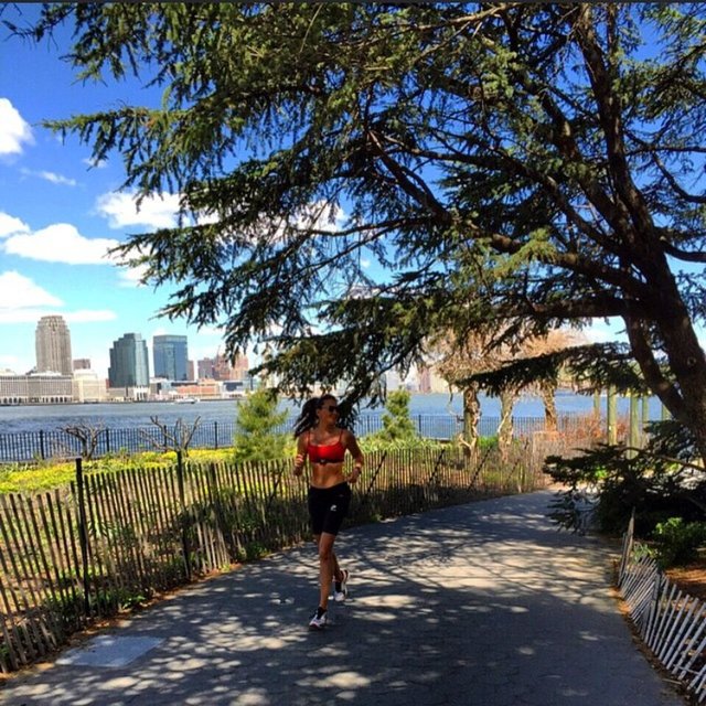 EDA TAŞPINARBR> - Koşmak bedava