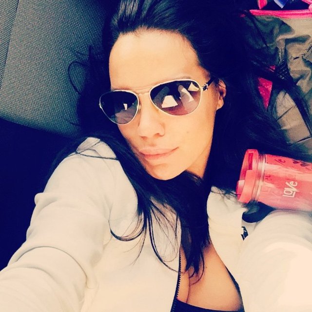 EBRU ŞALLI  - Günaydın