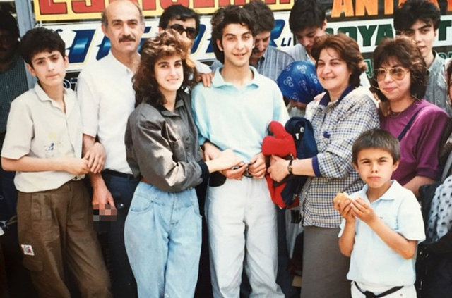 HAKAN YILMAZ  - Biraz geçmişe gidelim... - Askere yolcu edilirken. - Ortadaki zargana benim (1989 Haziran)