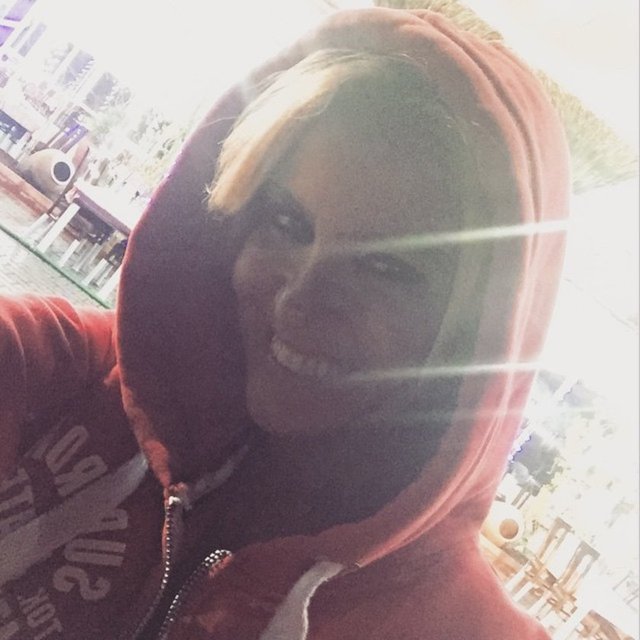 GÜLBEN ERGEN   - Yollardayım yollardayız yollarda -